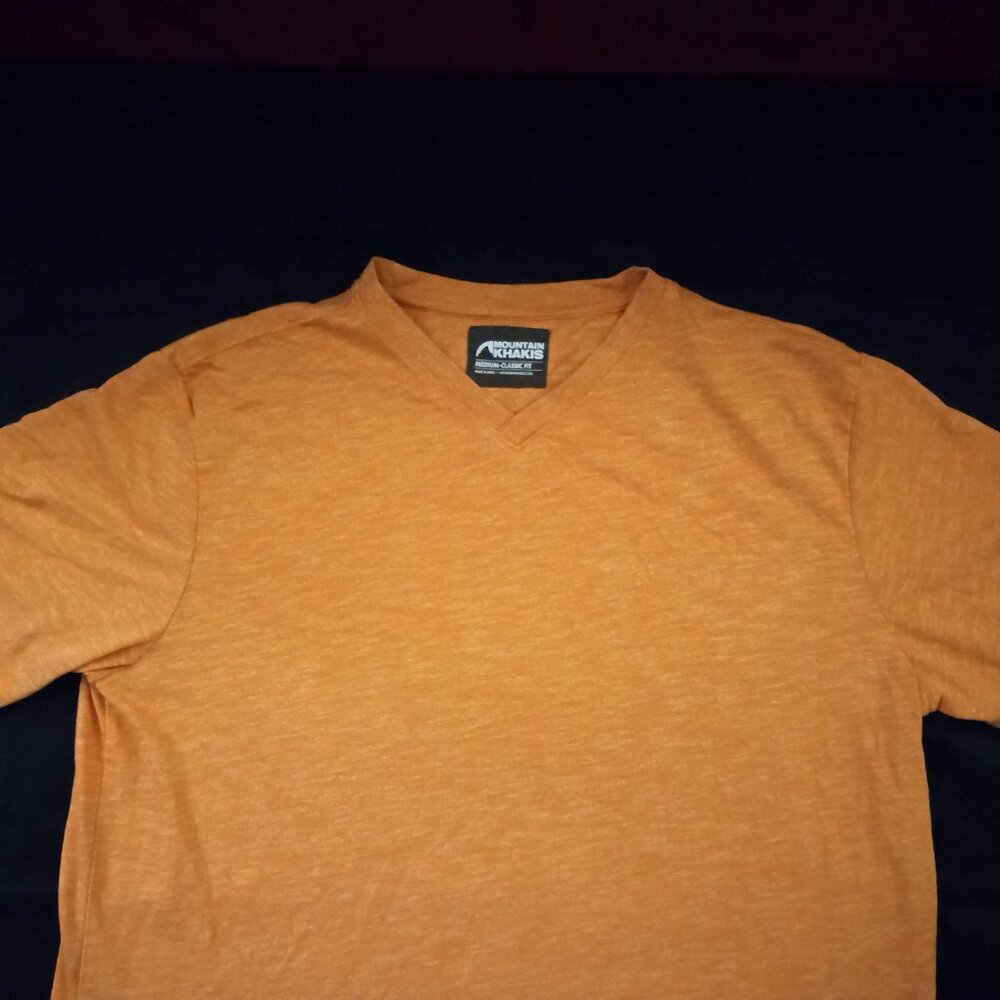 Mountain MTN Khakis Butter Soft Tee Men's T Shirt - Size Medium